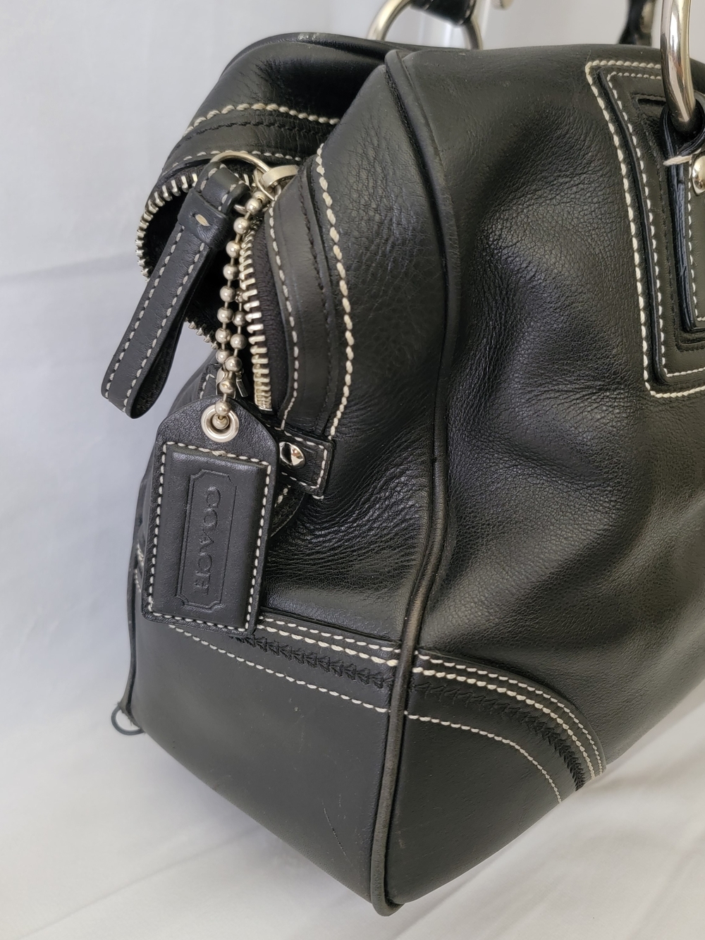 Coach Black Leather Shoulder Bag with Silver Ring Hardware - Picture 3 of 7
